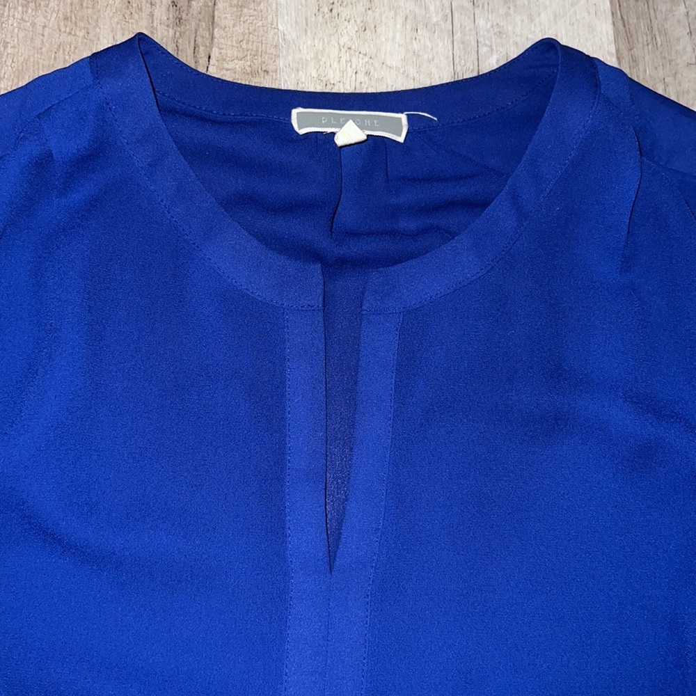 Elegant Blue Women's Top - Picture 4 of 6